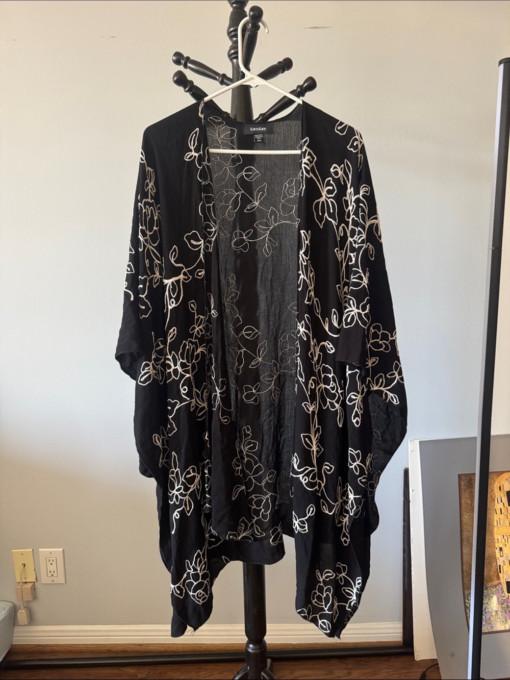 Karen Kane Black Open-Front Floral Kimono Cardigan